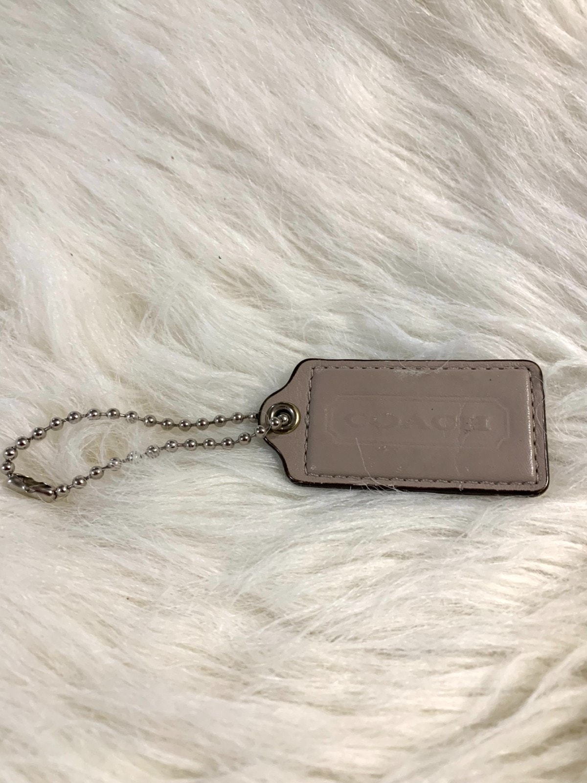 Authentic Coach Light Gray Leather Lozenge Hang Tag Purse Charm 25